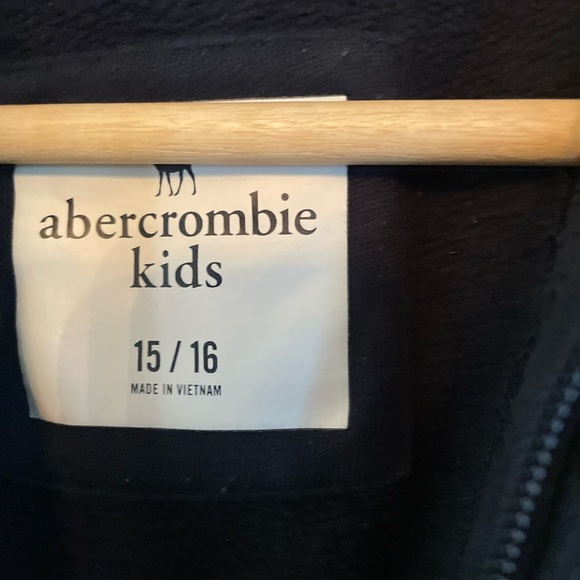 Super nice Abercrombie Kids sweat jacket excellent condition size 15/16 - Picture 5 of 5